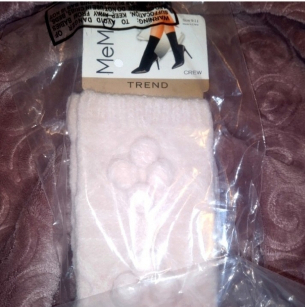 NWT MeMe Pink Blissful Bubble Warm Crew Socks 9-11